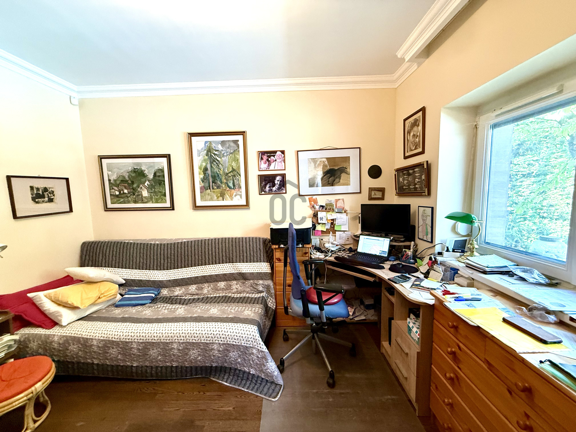 Gallery zoom image