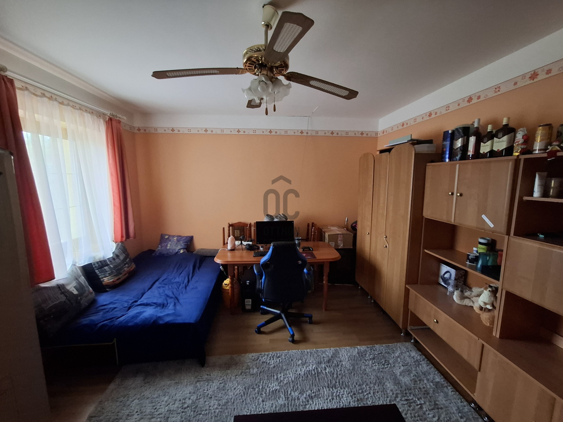 Gallery zoom image