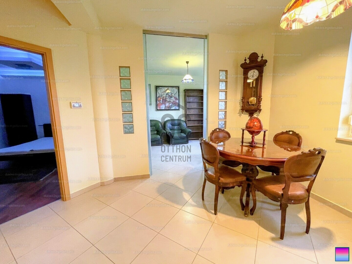 Gallery zoom image