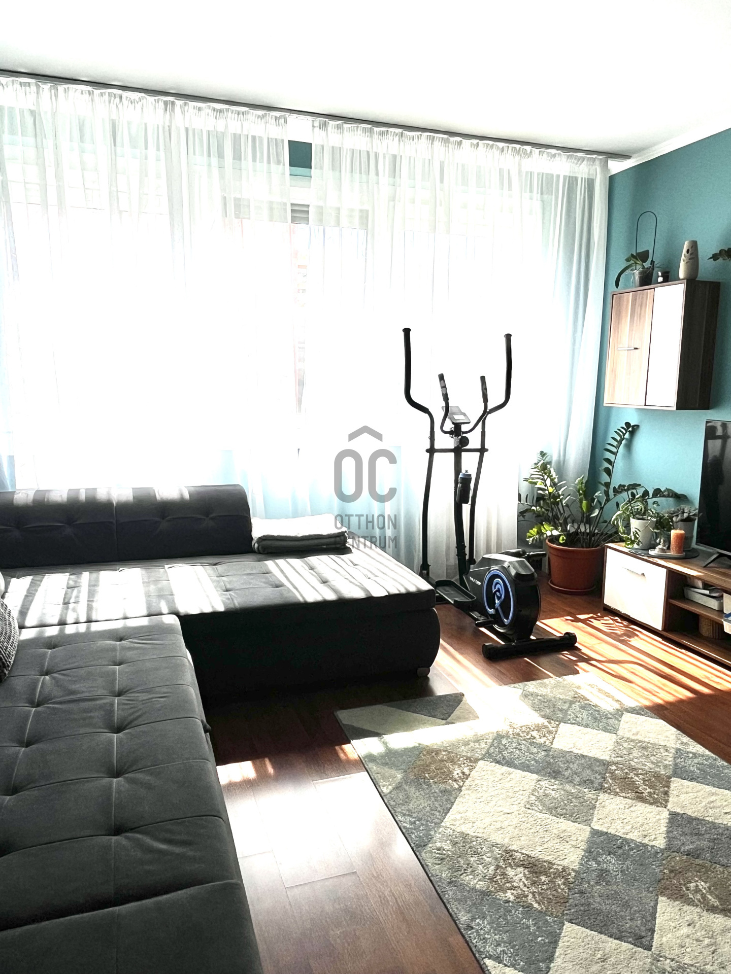 Gallery zoom image
