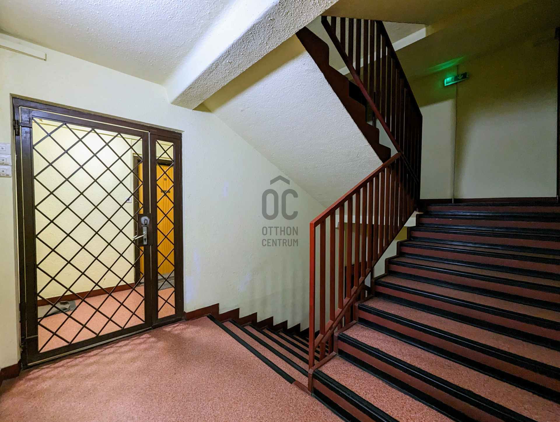 Gallery zoom image