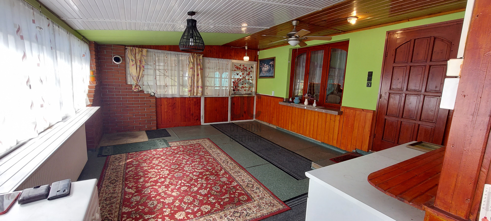 Gallery zoom image