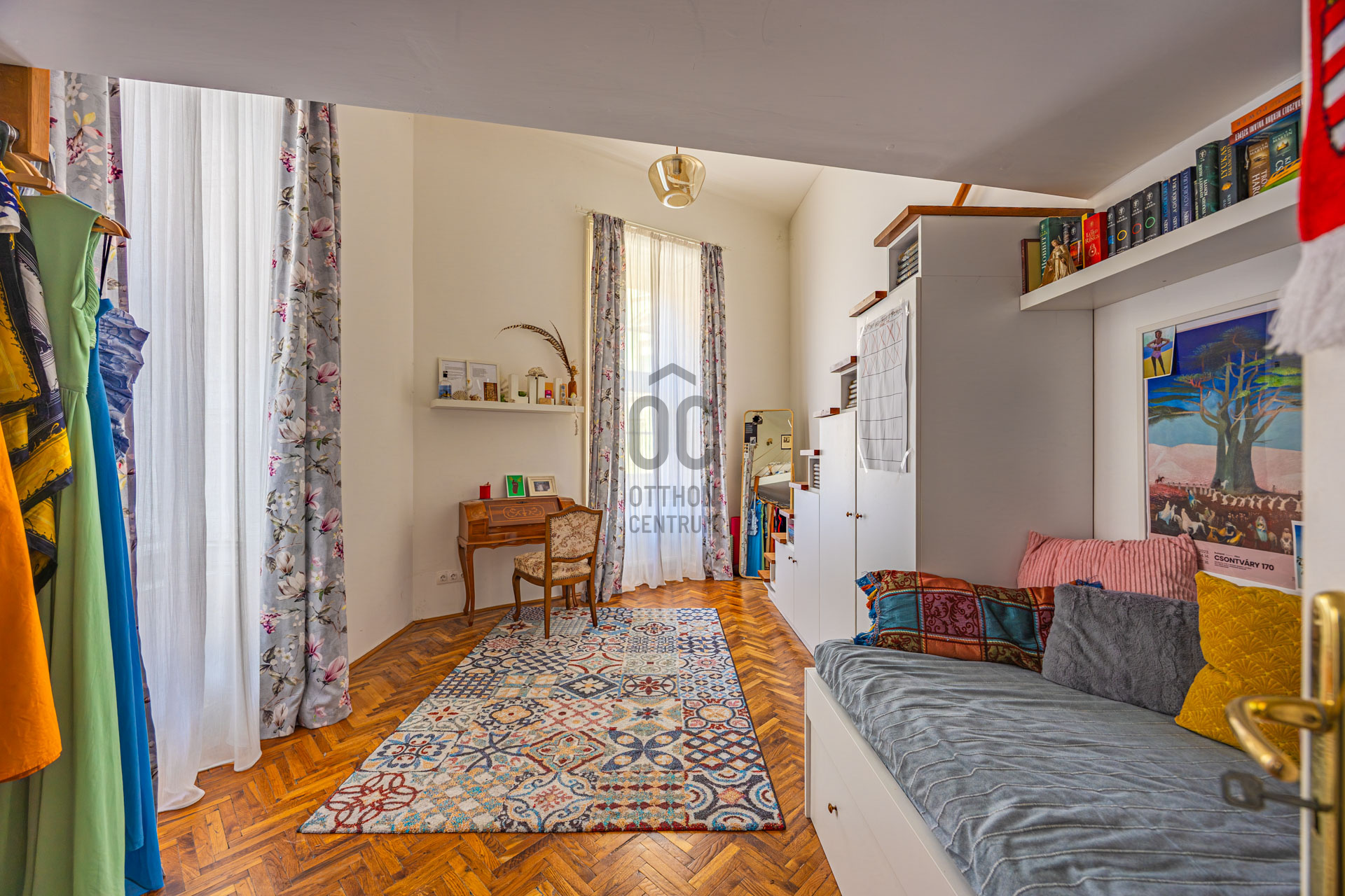 Gallery zoom image
