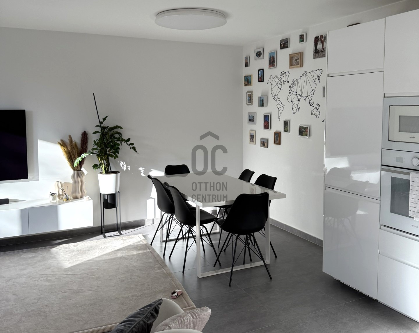 Gallery zoom image