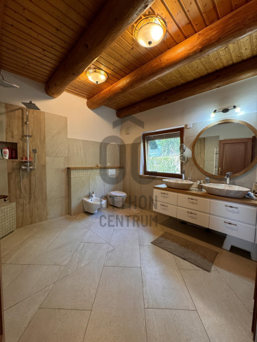 4 bed · 180m² · Családi ház · 199.900.000 Ft