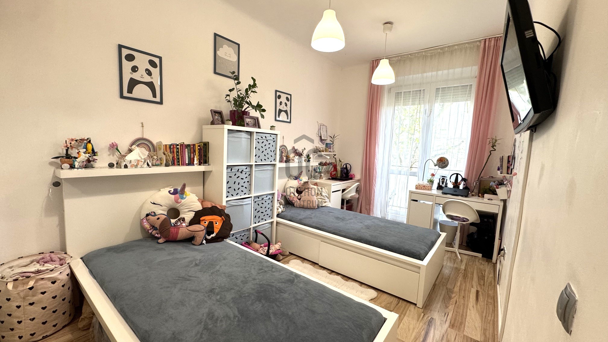 Gallery zoom image
