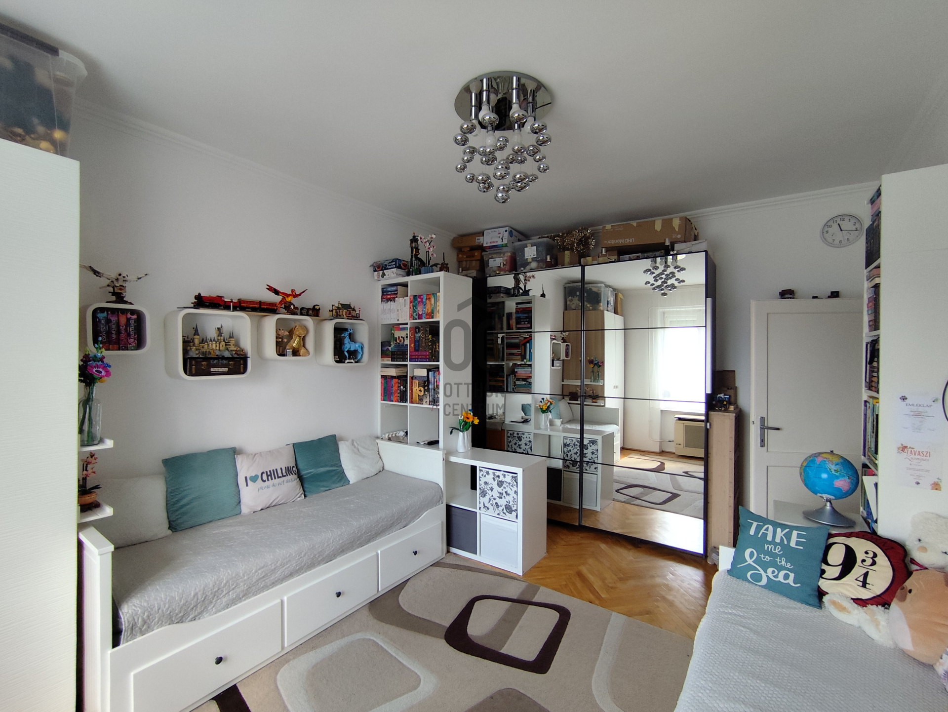 Gallery zoom image