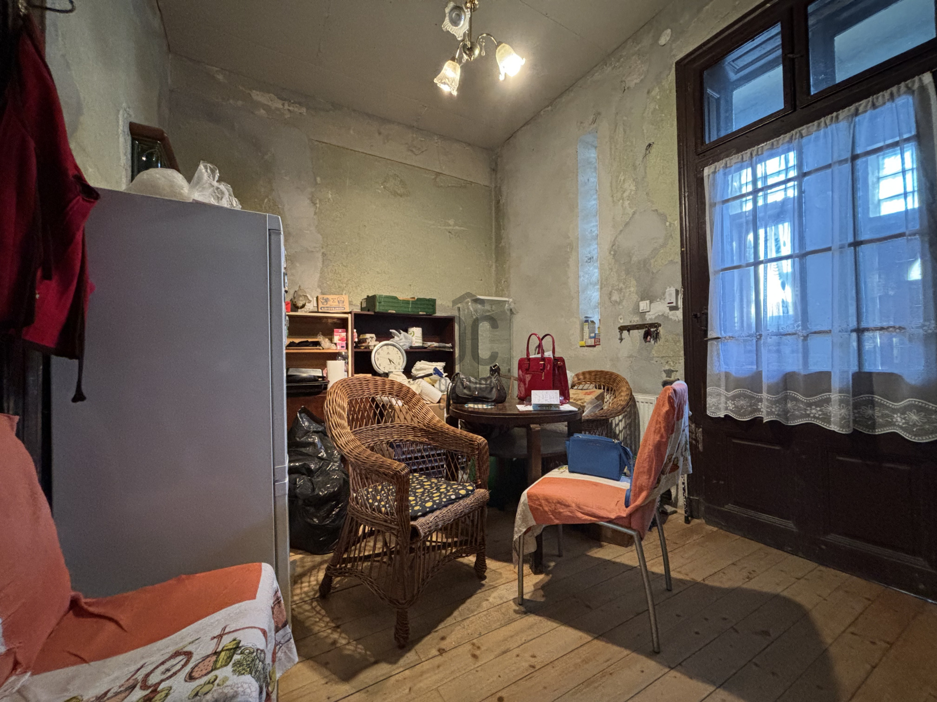 Gallery zoom image