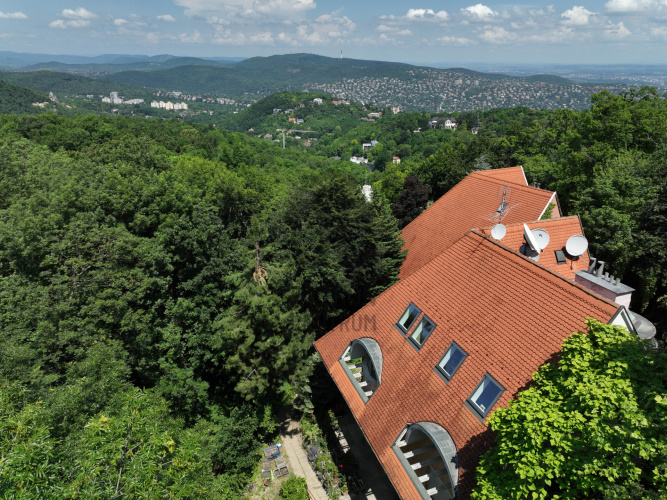 5 bed · 250m² · Családi ház · 320.000.000 Ft