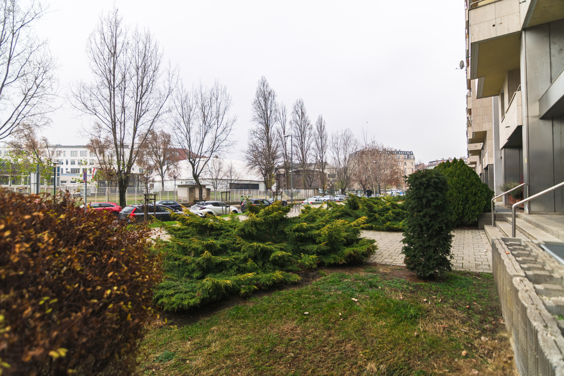 Gallery zoom image