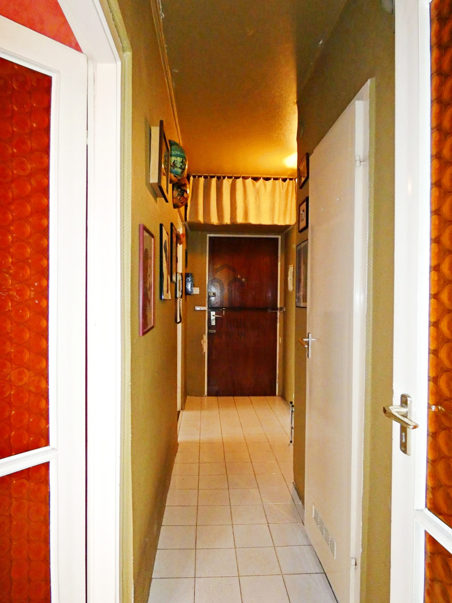 Gallery zoom image
