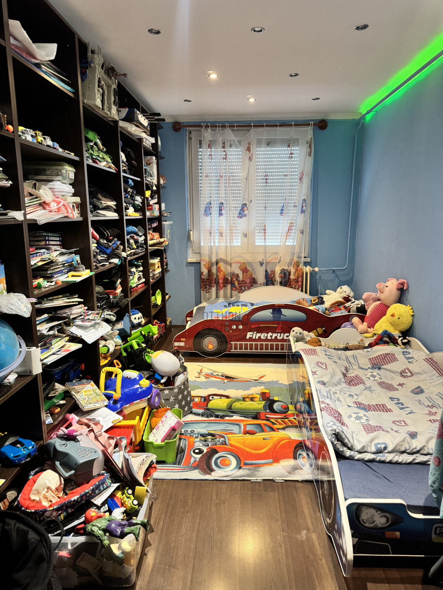 Gallery zoom image