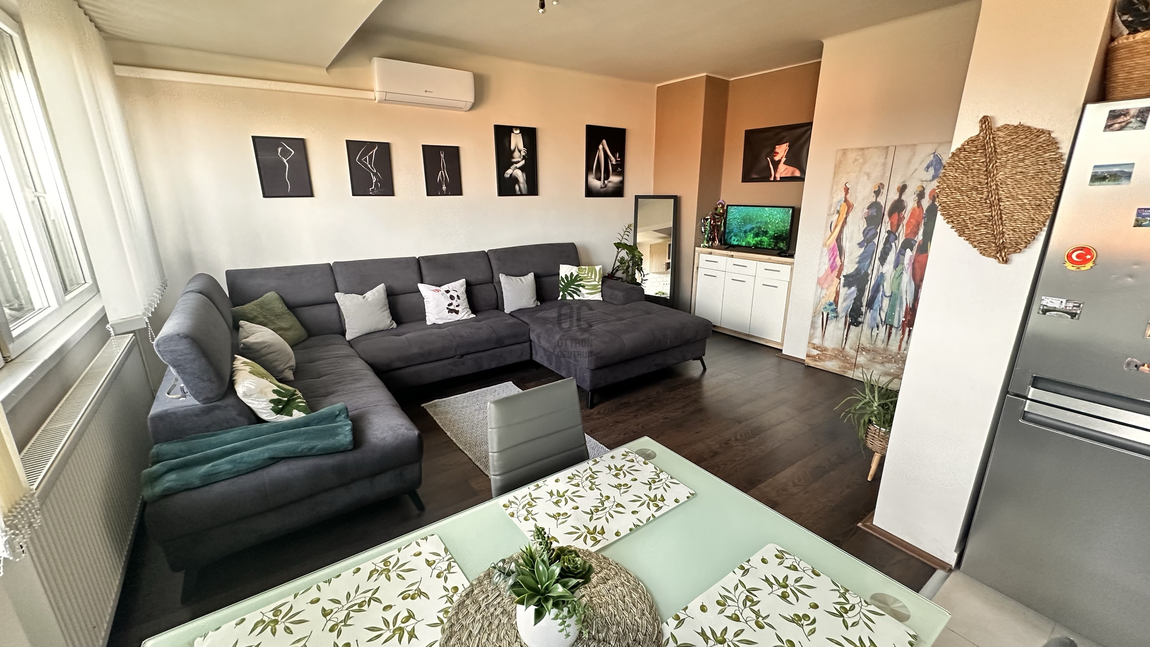 Gallery zoom image