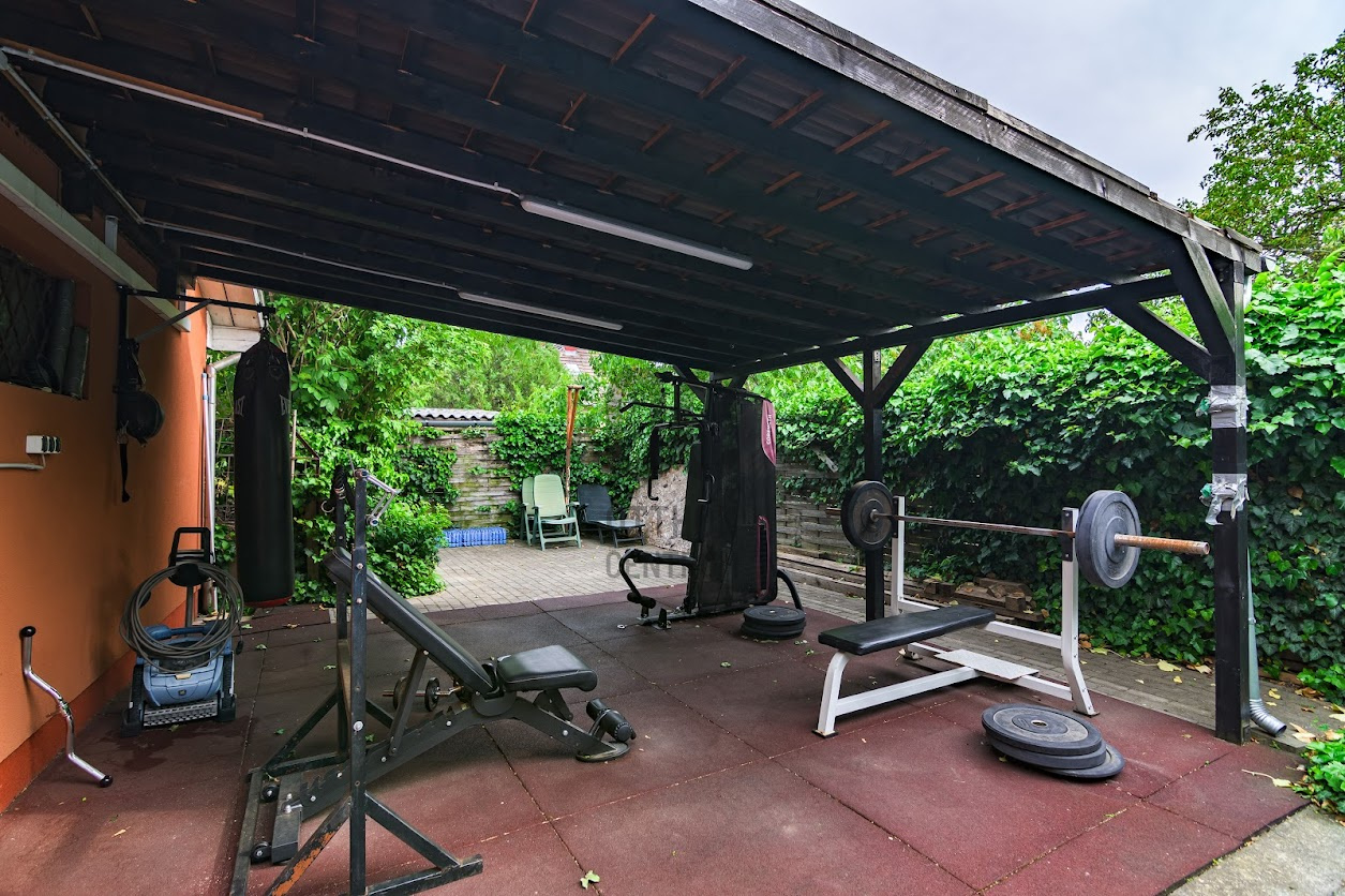 Gallery zoom image