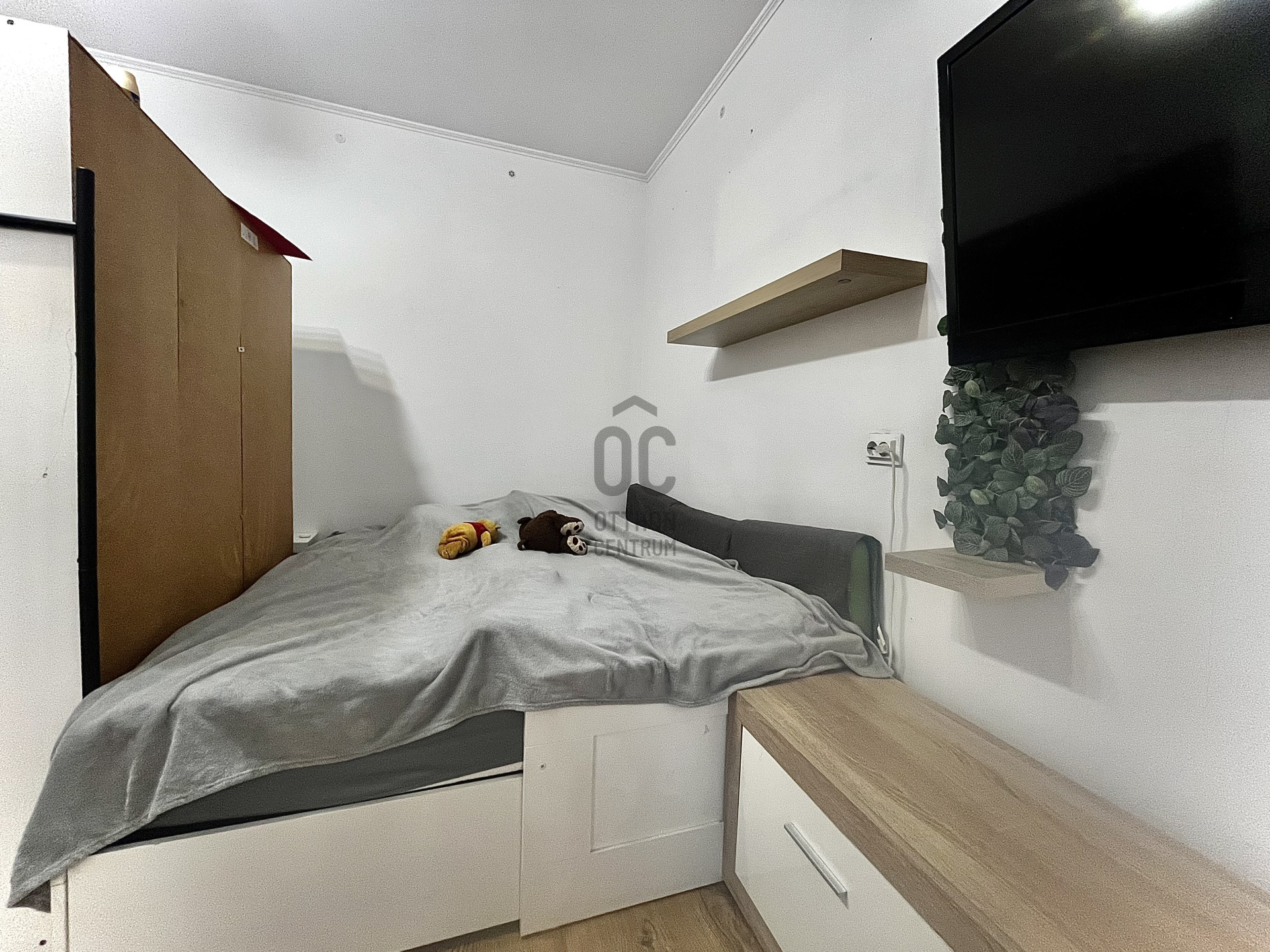Gallery zoom image