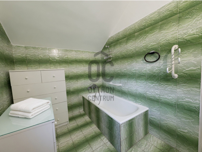 5 bed · 210m² · Családi ház · 209.900.000 Ft
