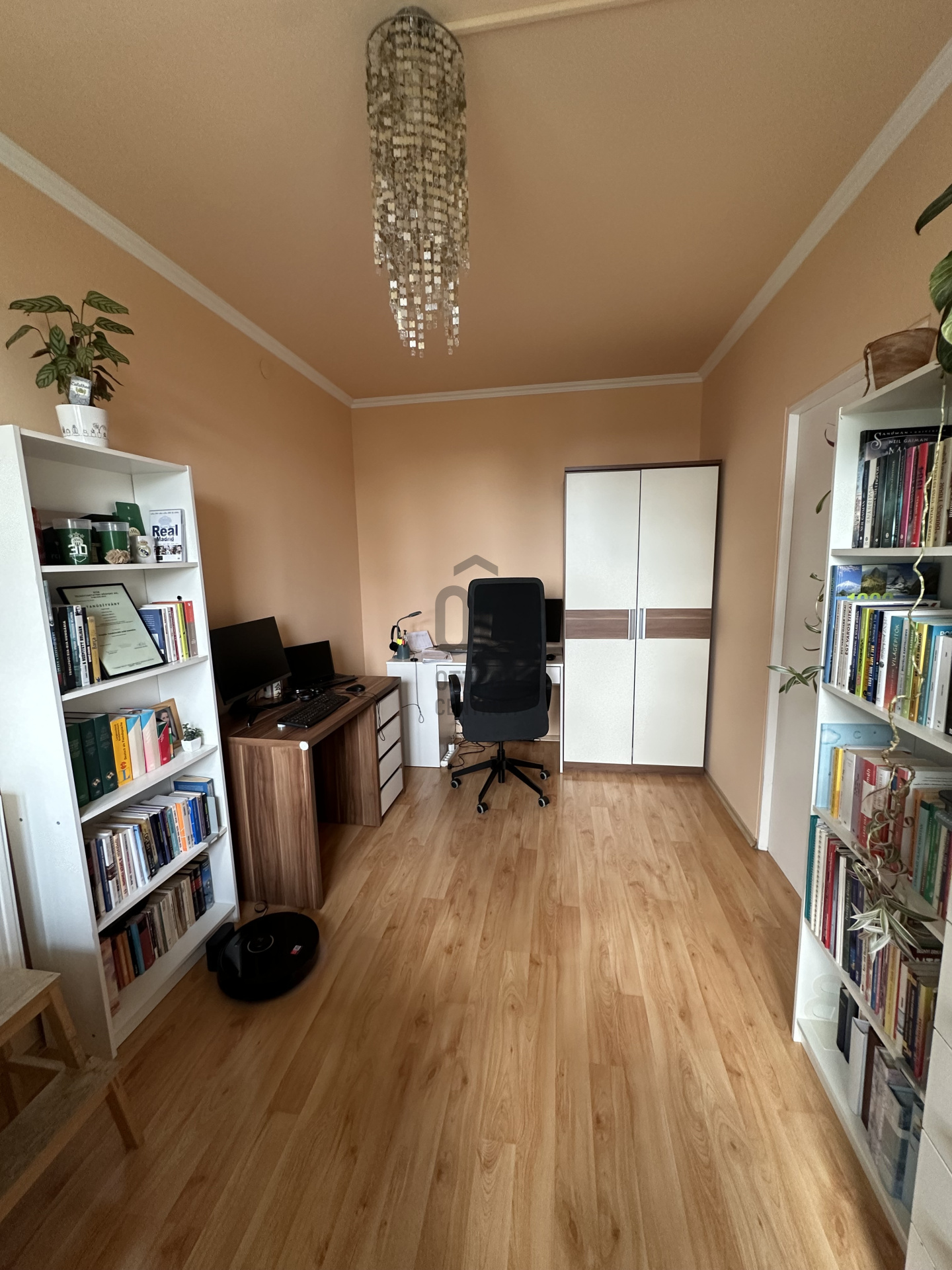 Gallery zoom image