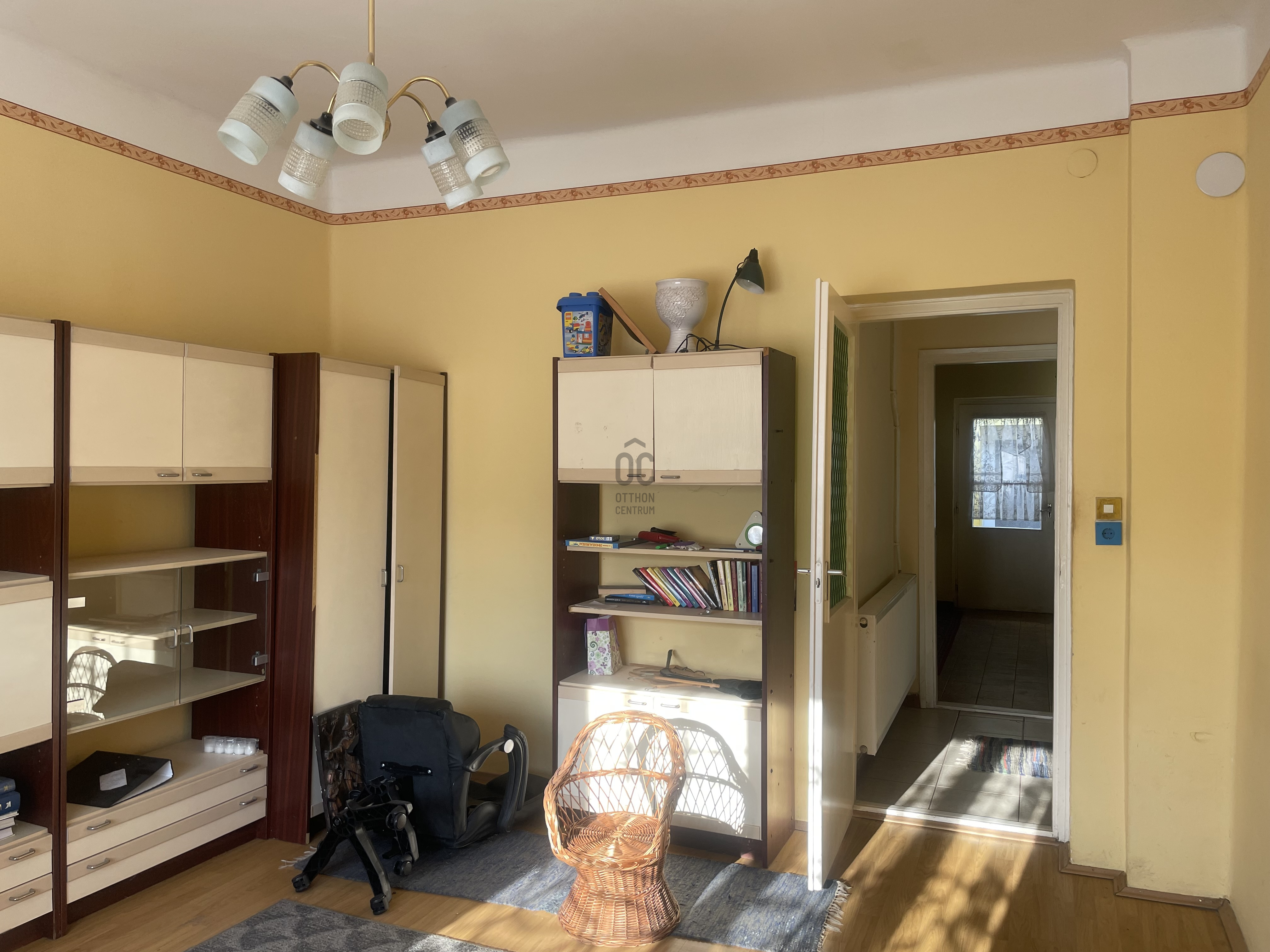 Gallery zoom image