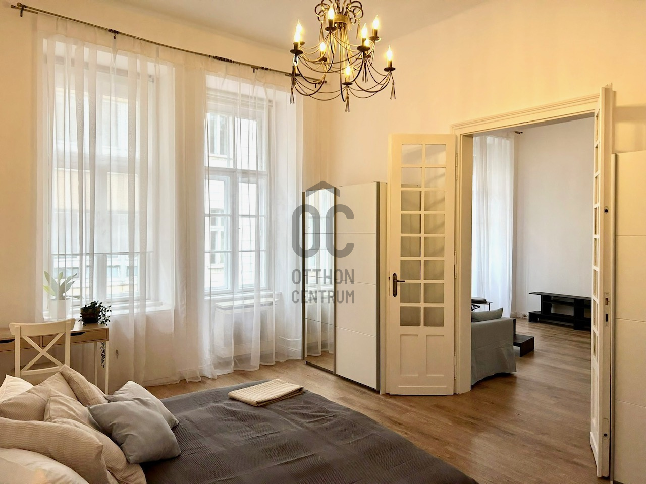 Gallery zoom image
