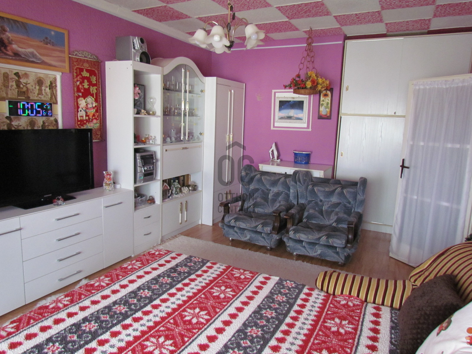 Gallery zoom image