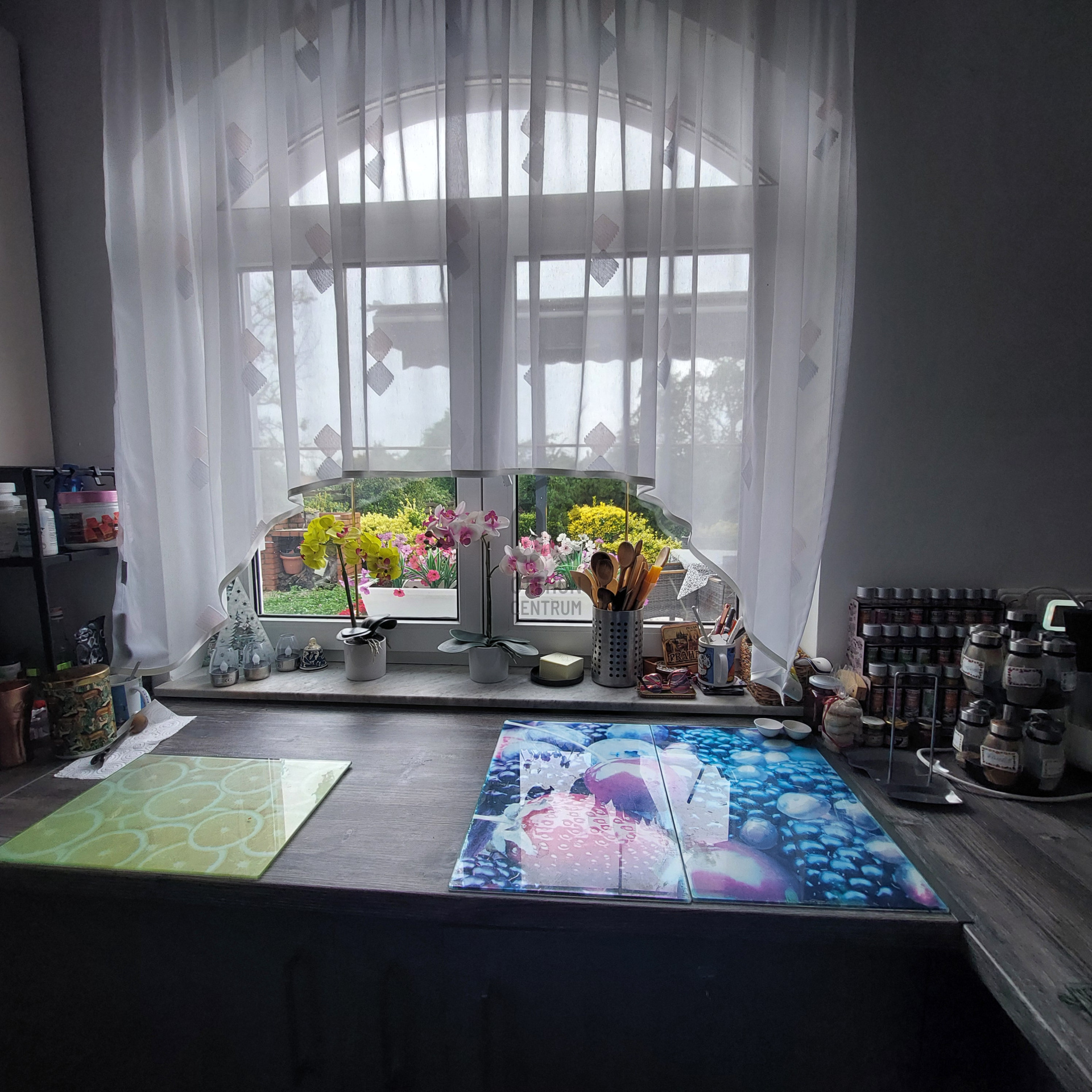Gallery zoom image
