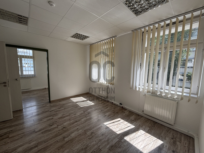 388m² · Üzlethelyiség · € 179.767