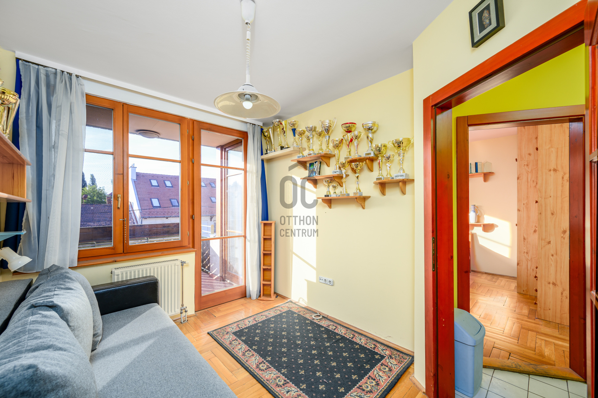 Gallery zoom image