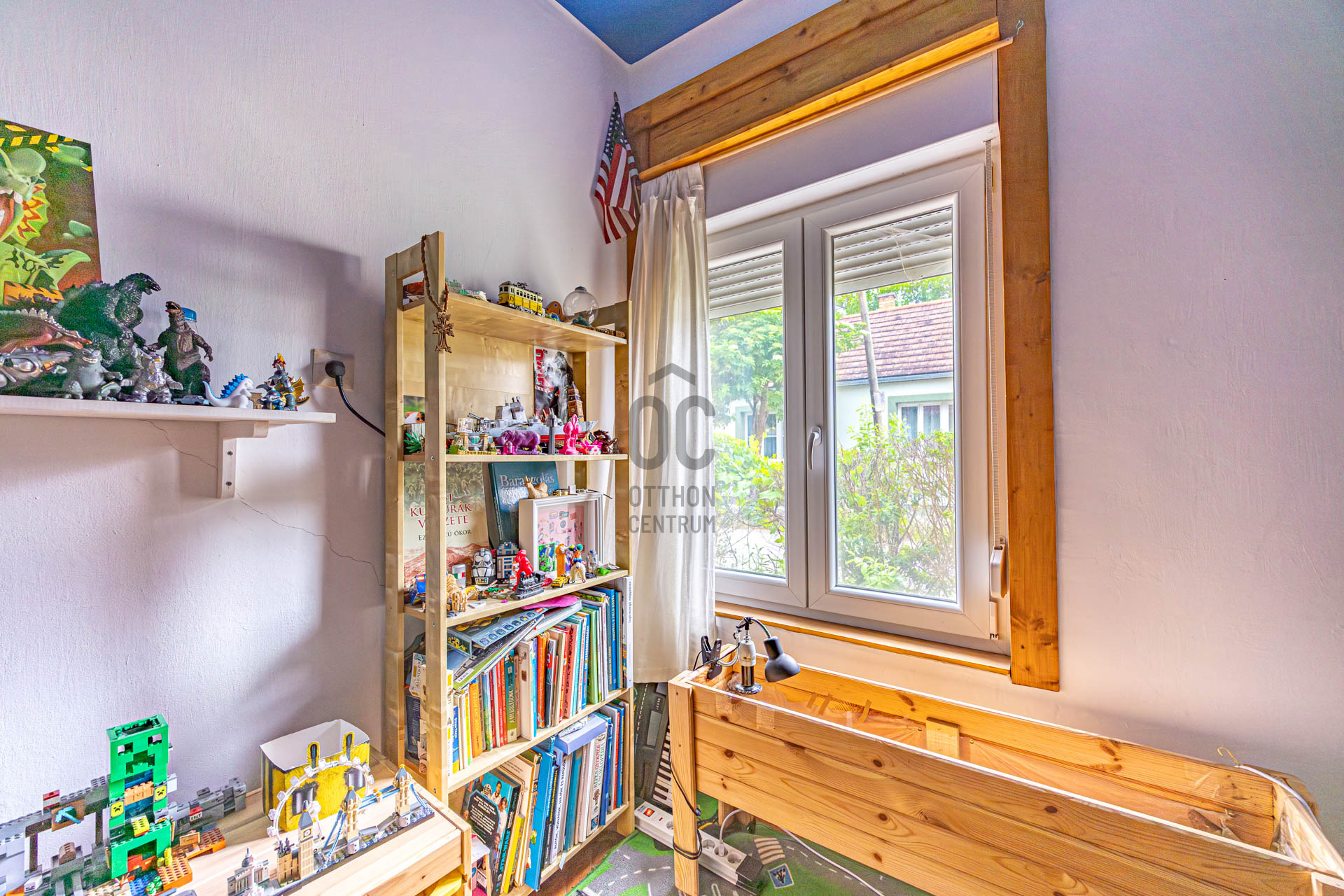 Gallery zoom image