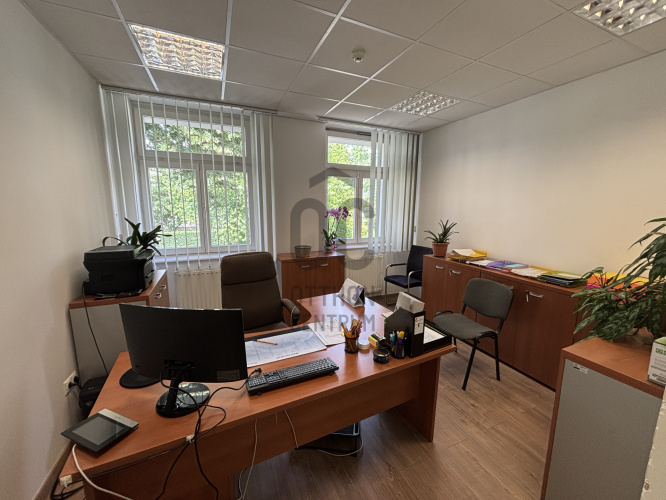 152m² · Üzleti célú · € 70.233