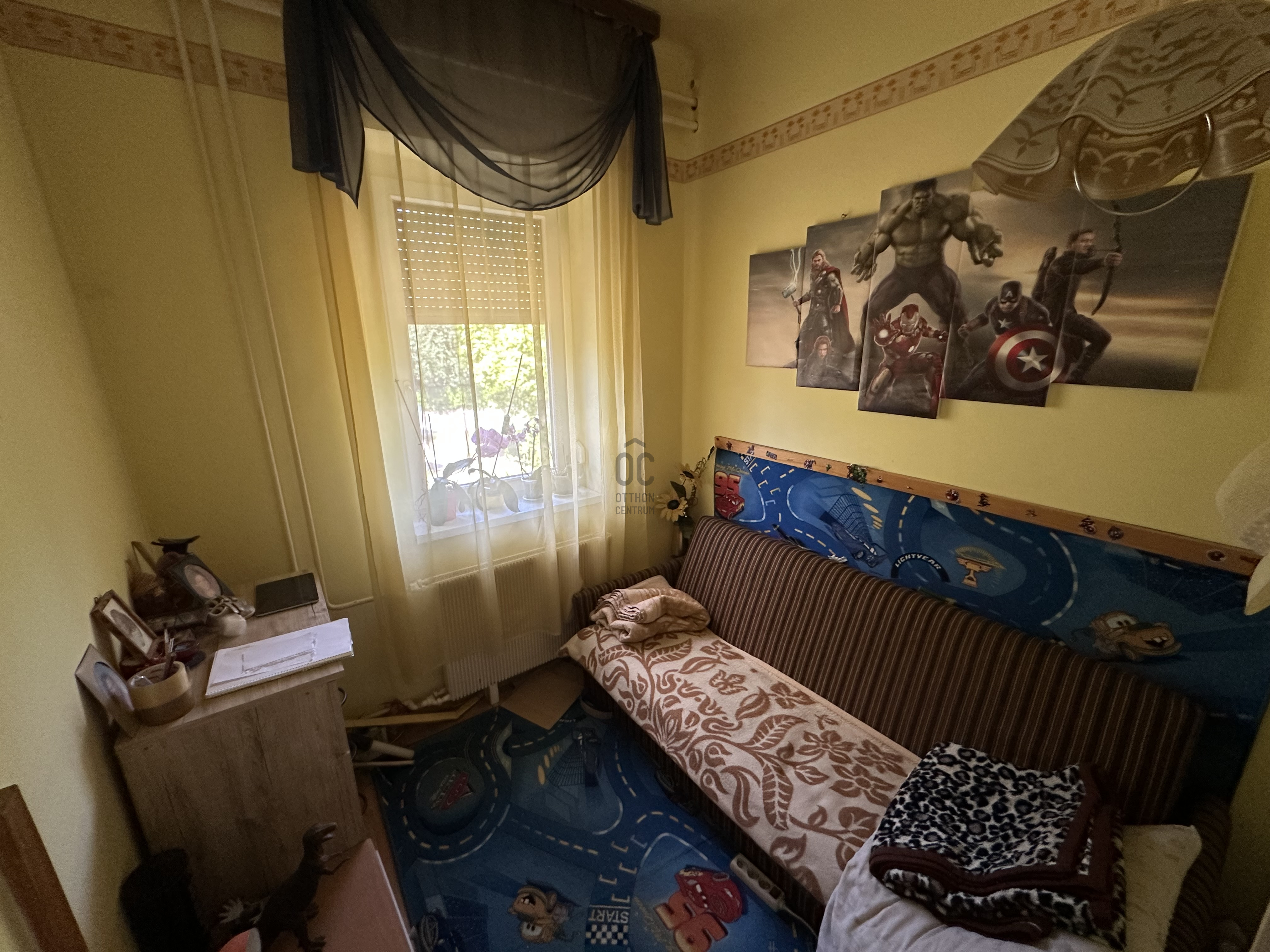 Gallery zoom image