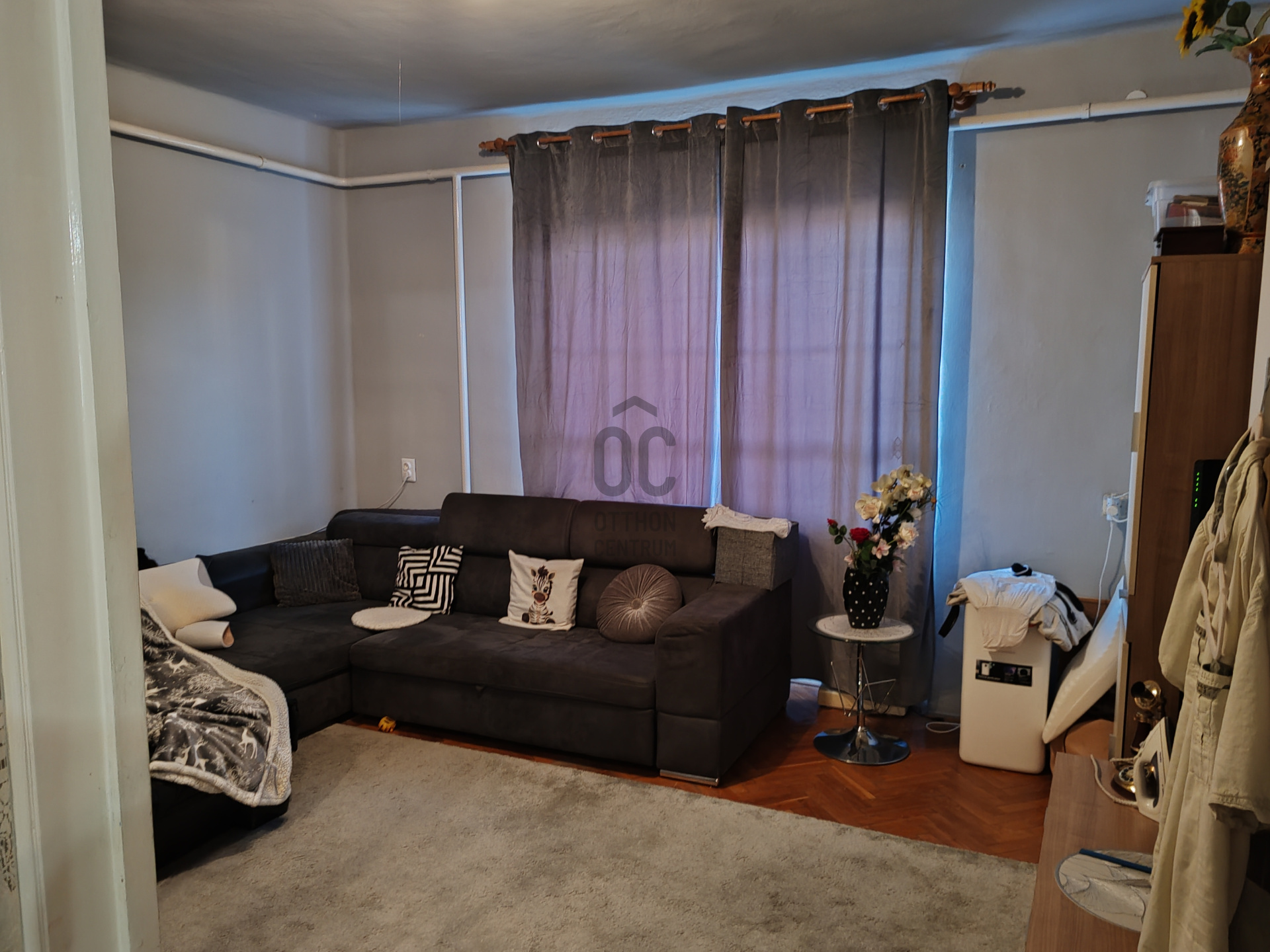Gallery zoom image