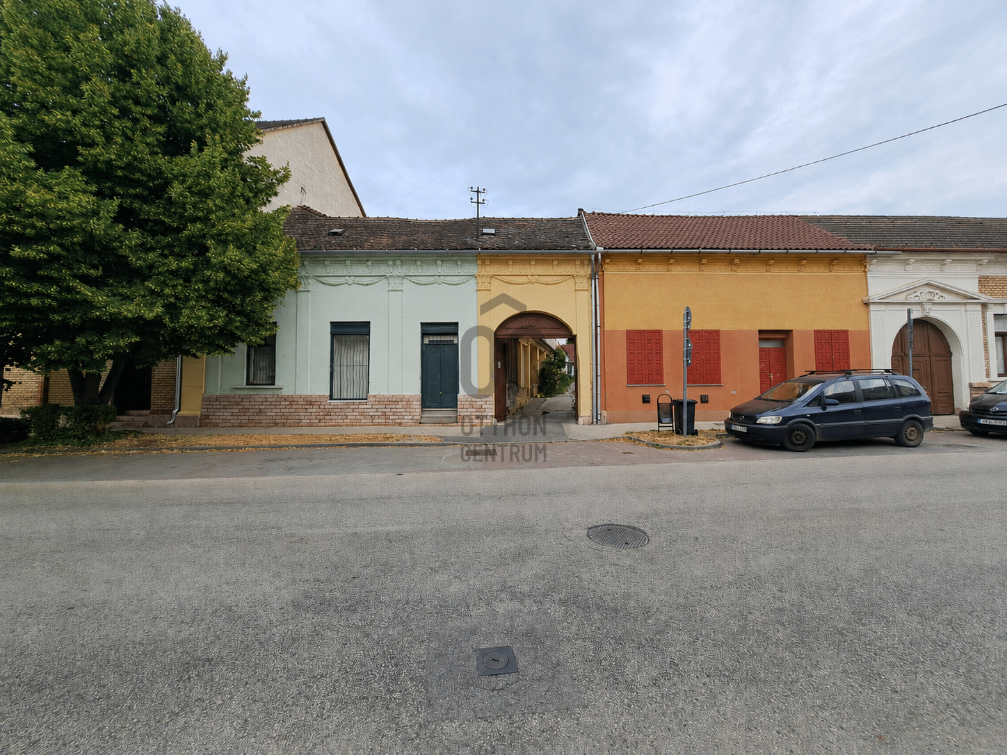 Gallery zoom image