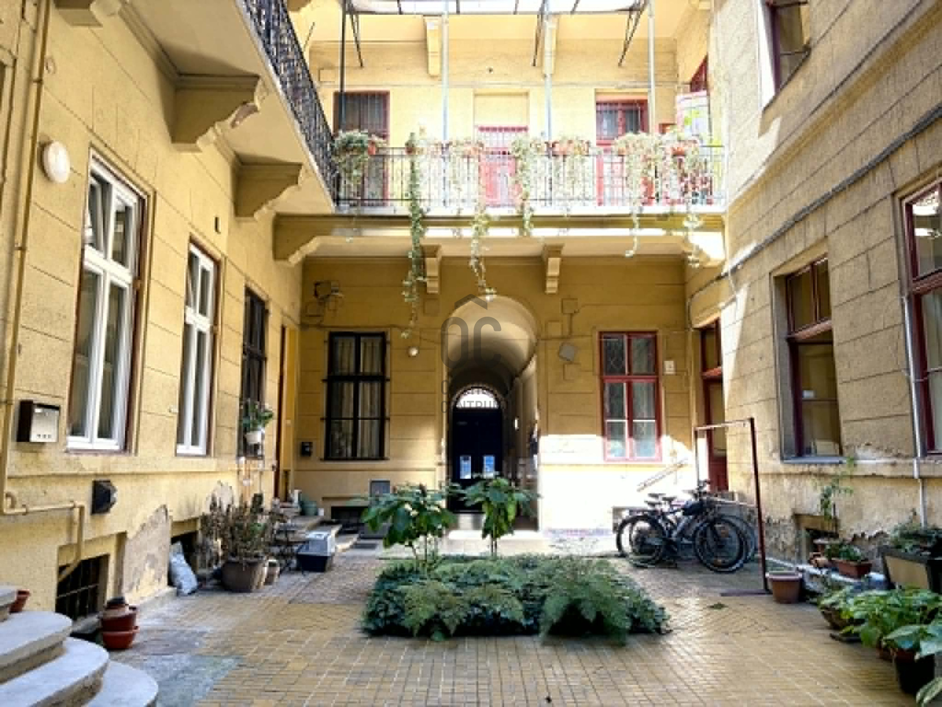 Gallery zoom image