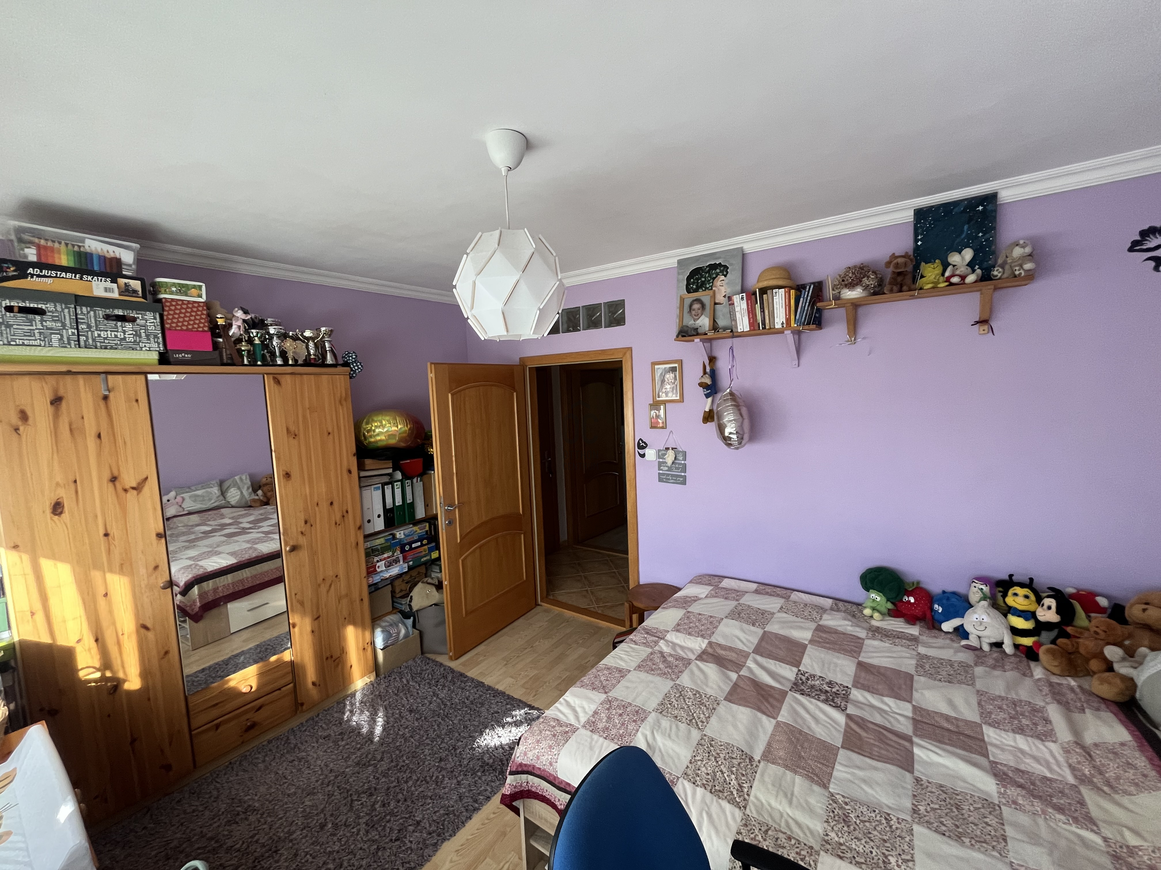 Gallery zoom image
