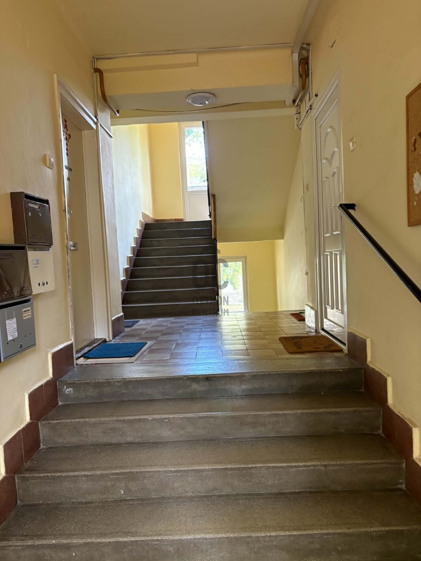 Gallery zoom image