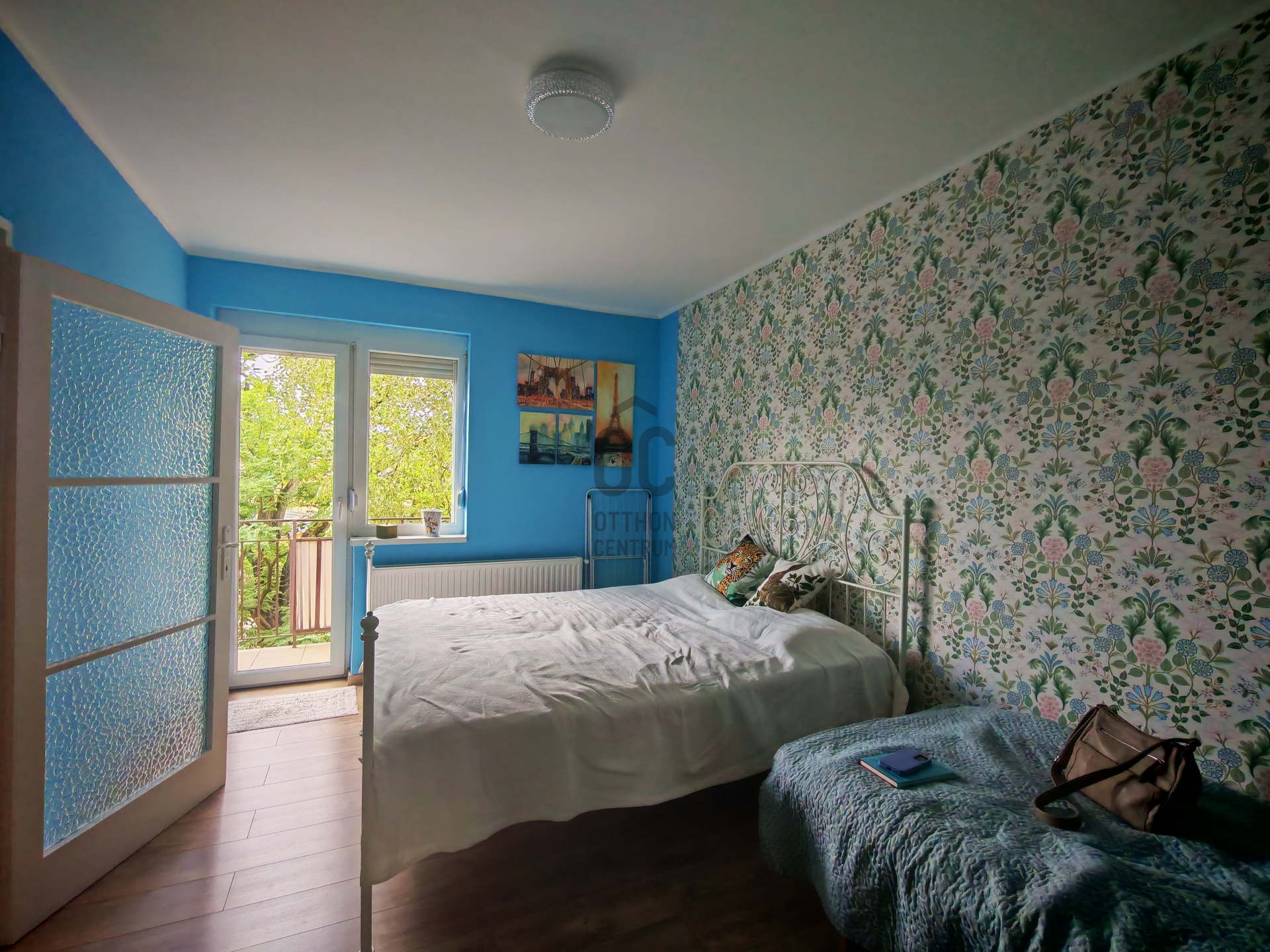 Gallery zoom image