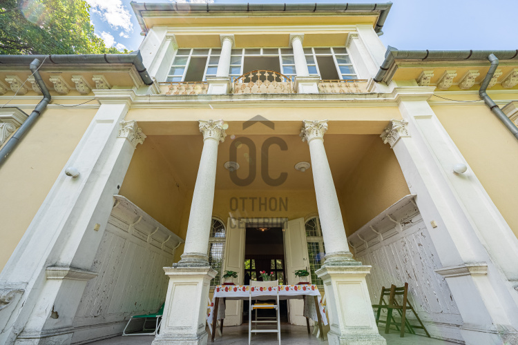 6 bed · 377m² · Családi ház · 700.000.000 Ft