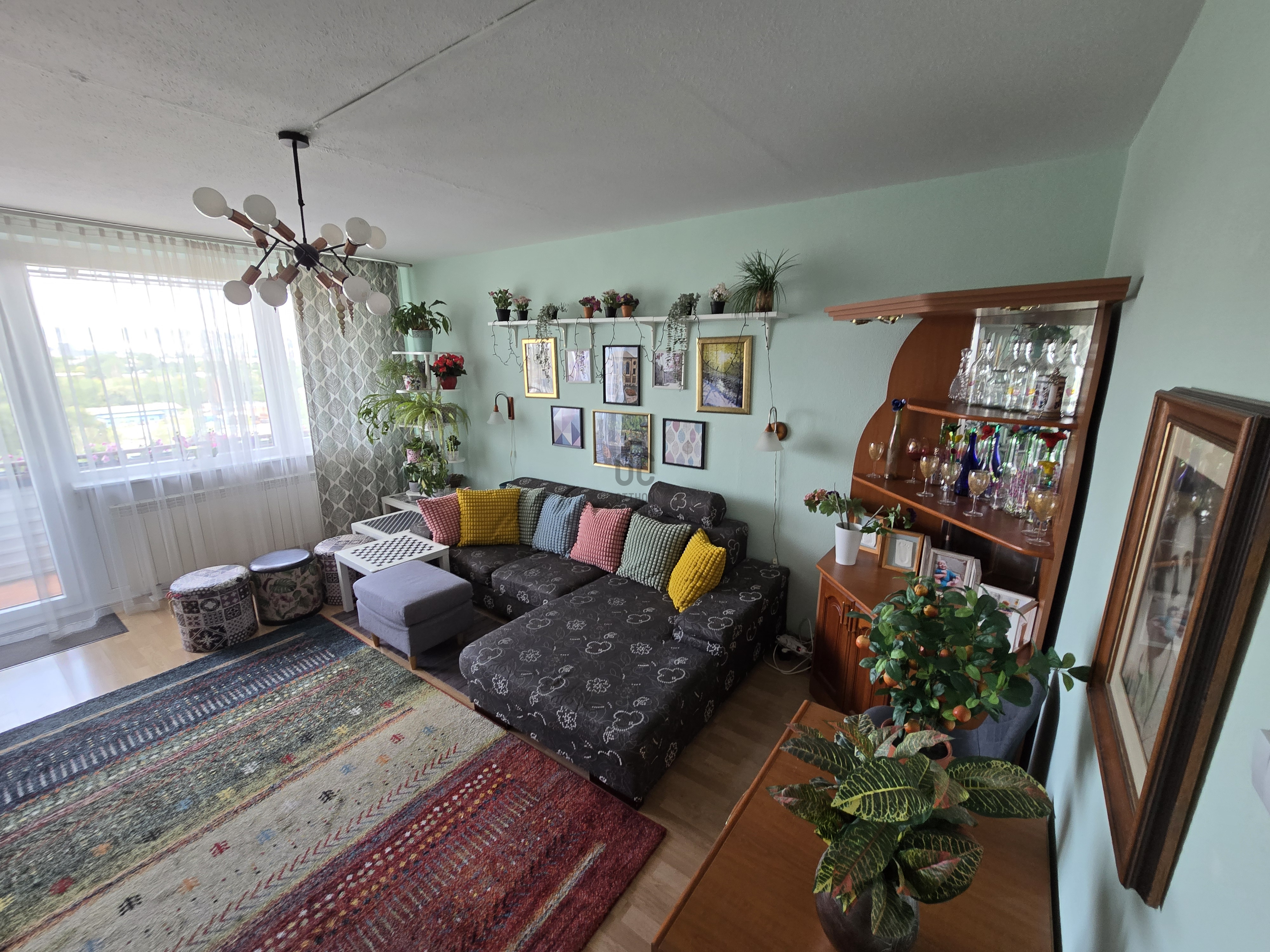 Gallery zoom image