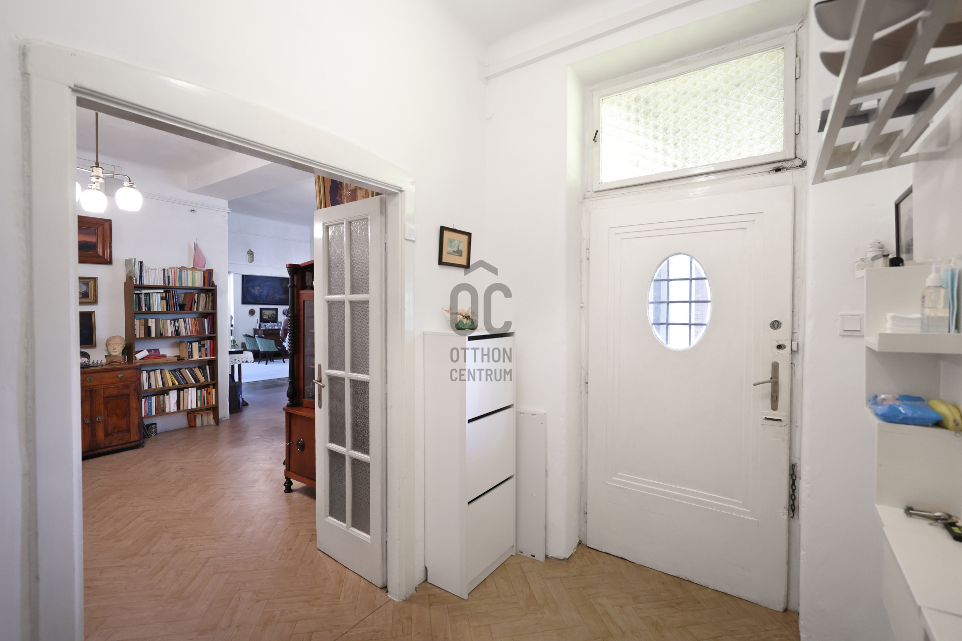 Gallery zoom image