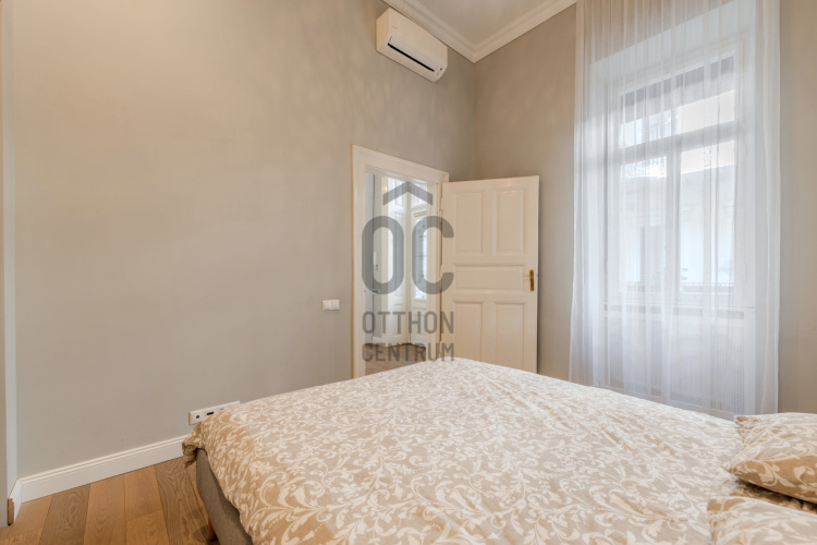 Apartment in Budapest V. kerület - View 3