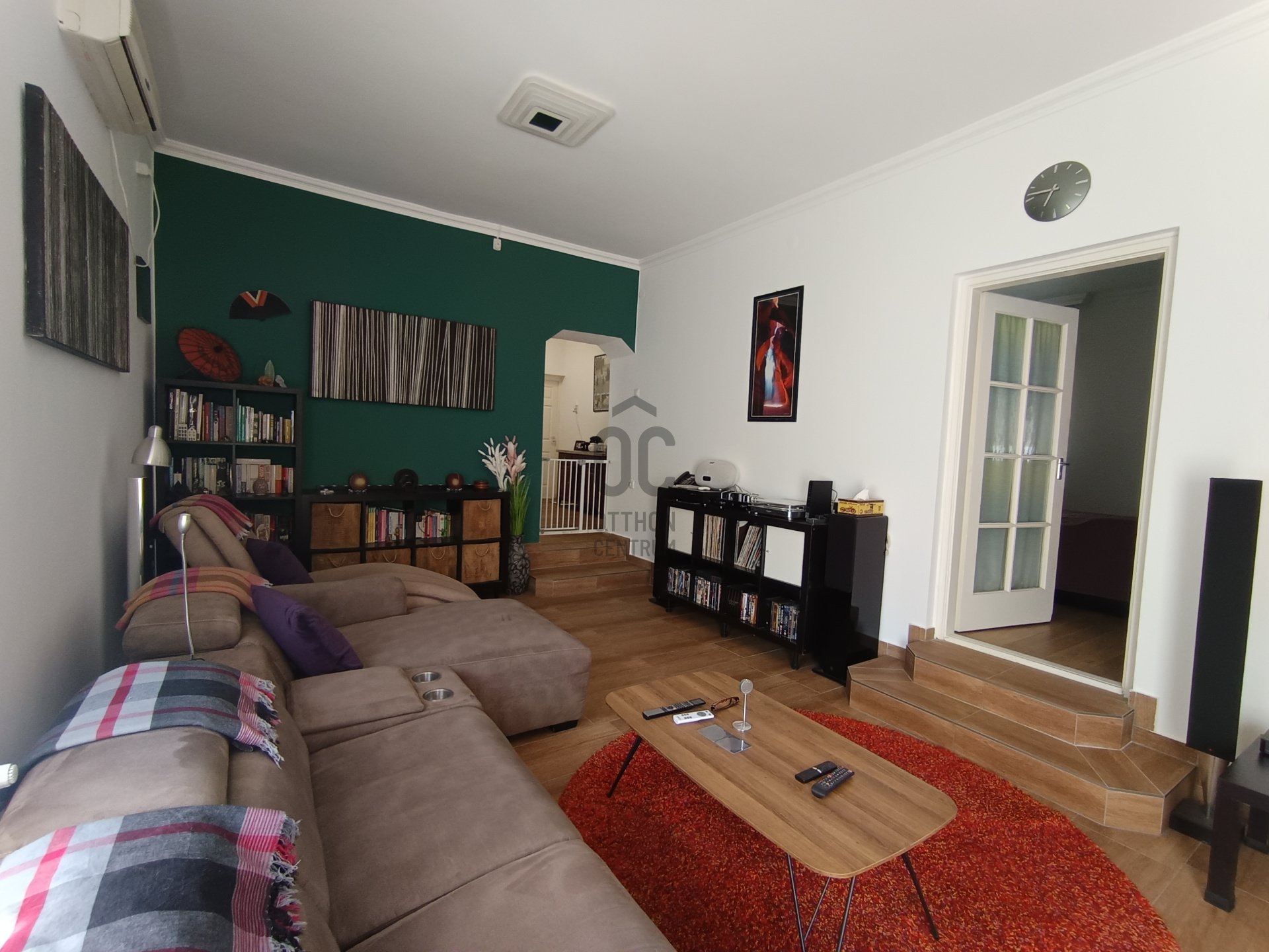 Gallery zoom image