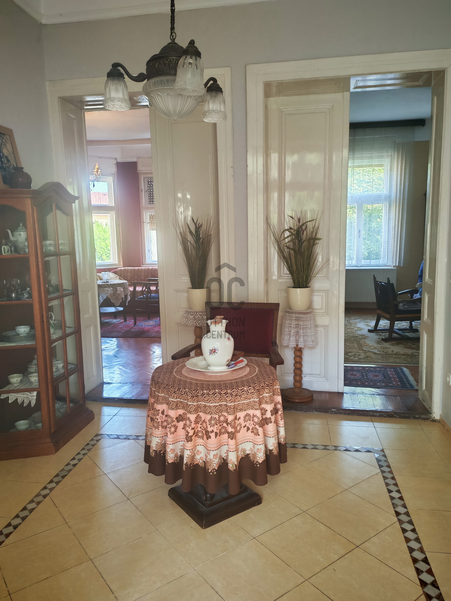 Gallery zoom image