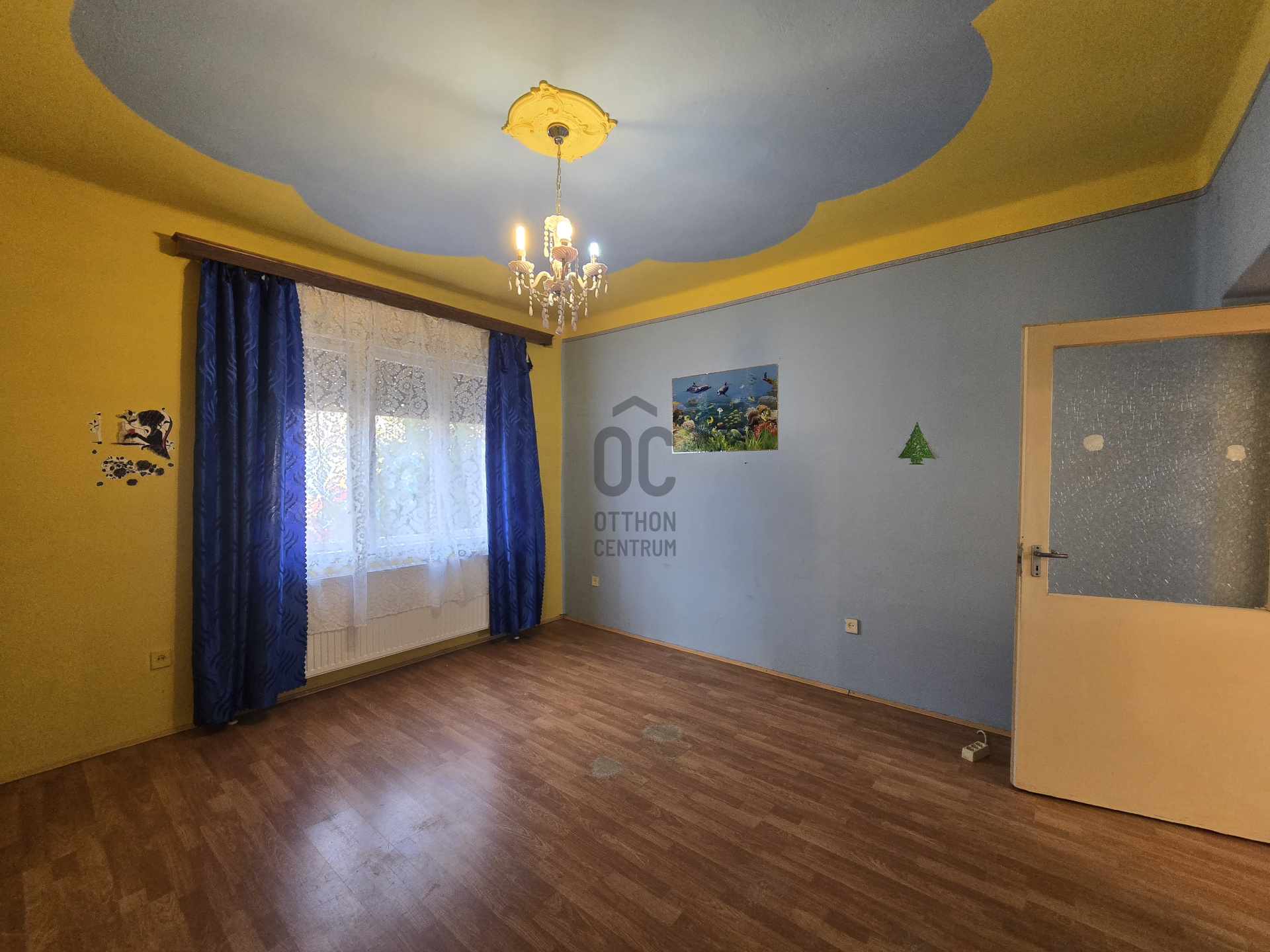 Gallery zoom image