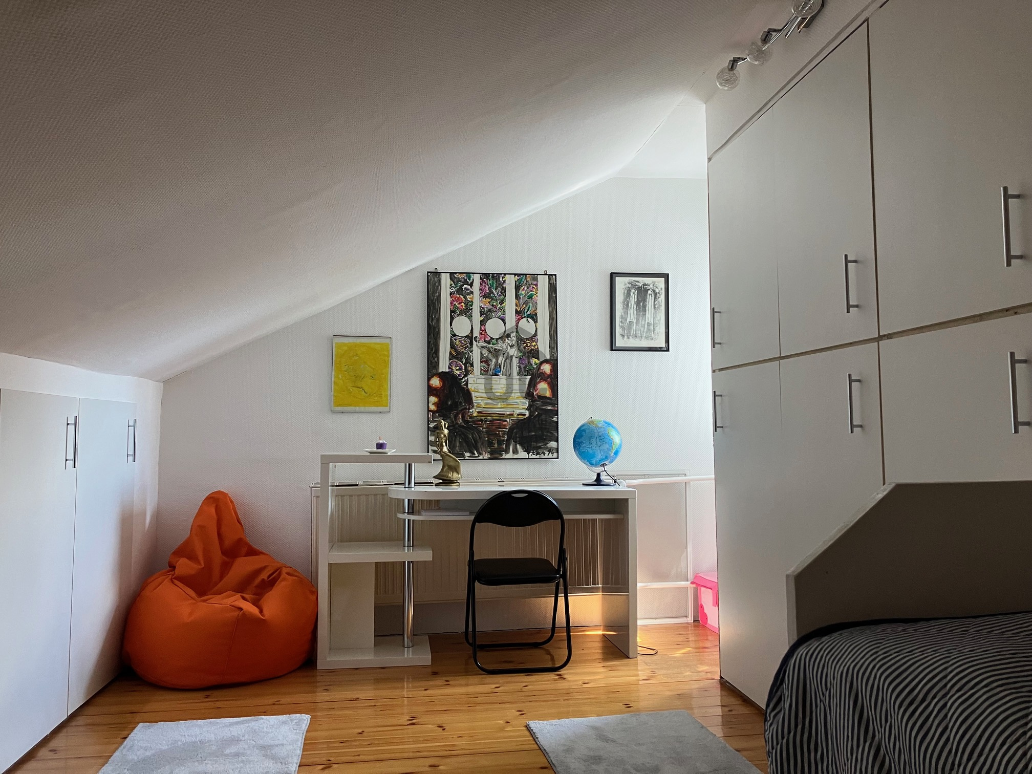 Gallery zoom image
