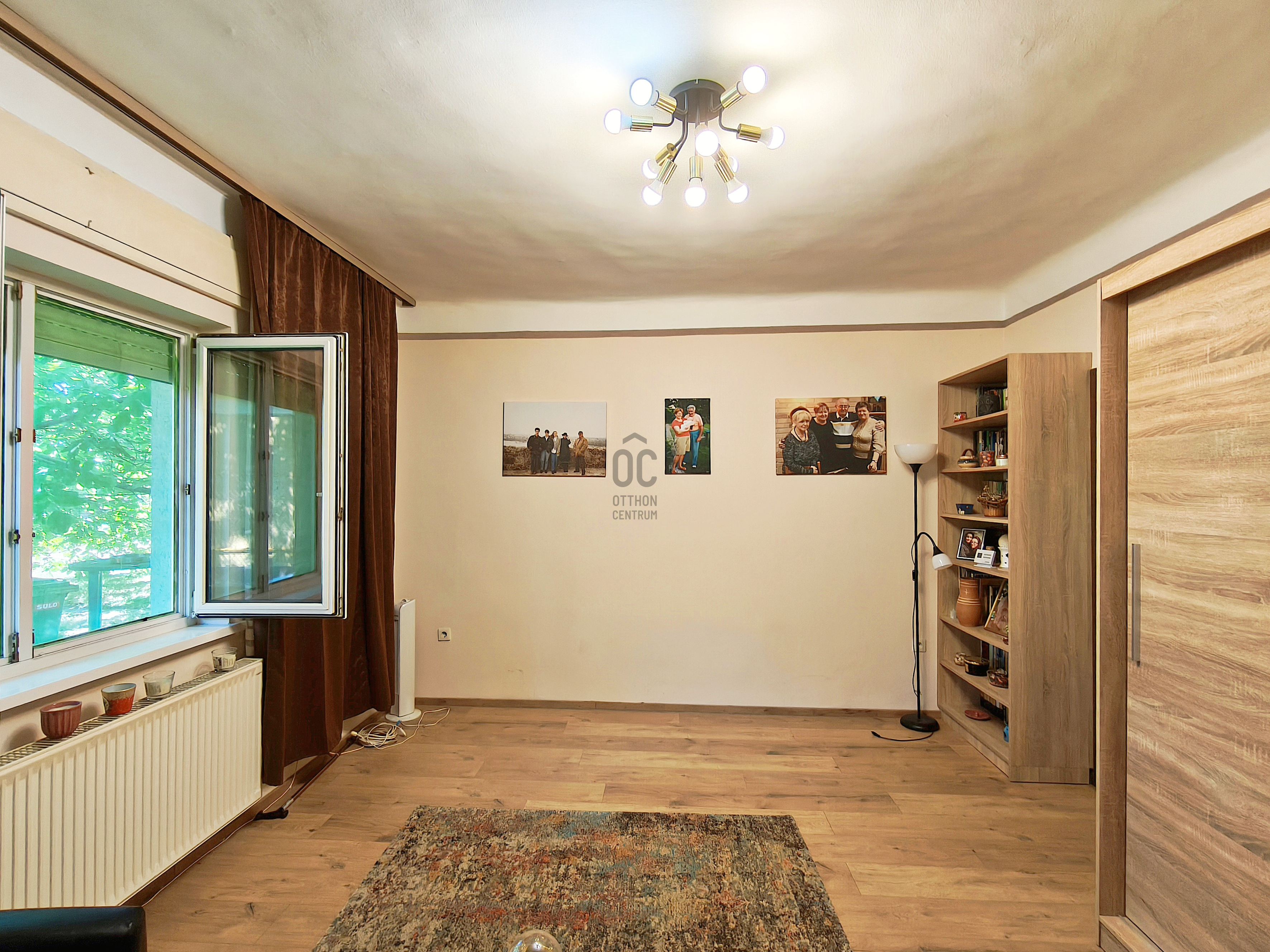 Gallery zoom image