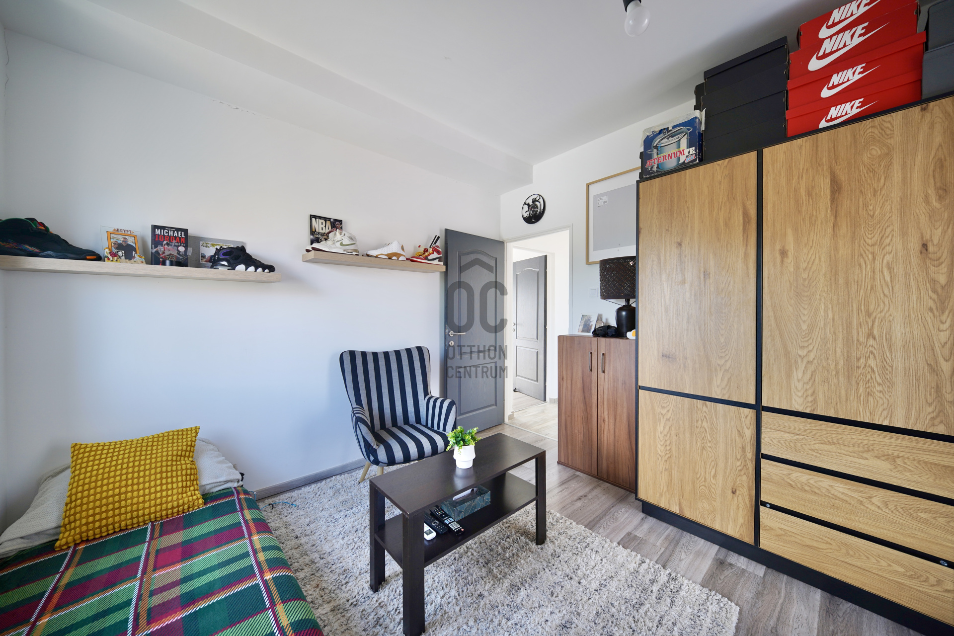 Gallery zoom image