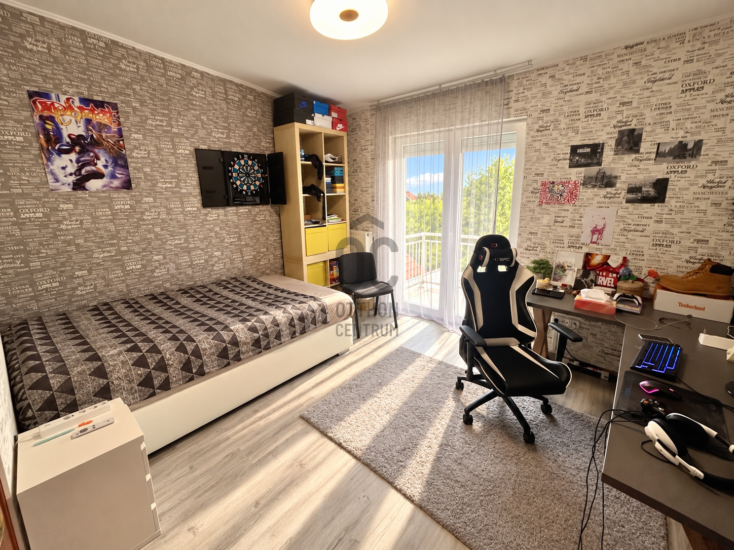 Gallery zoom image