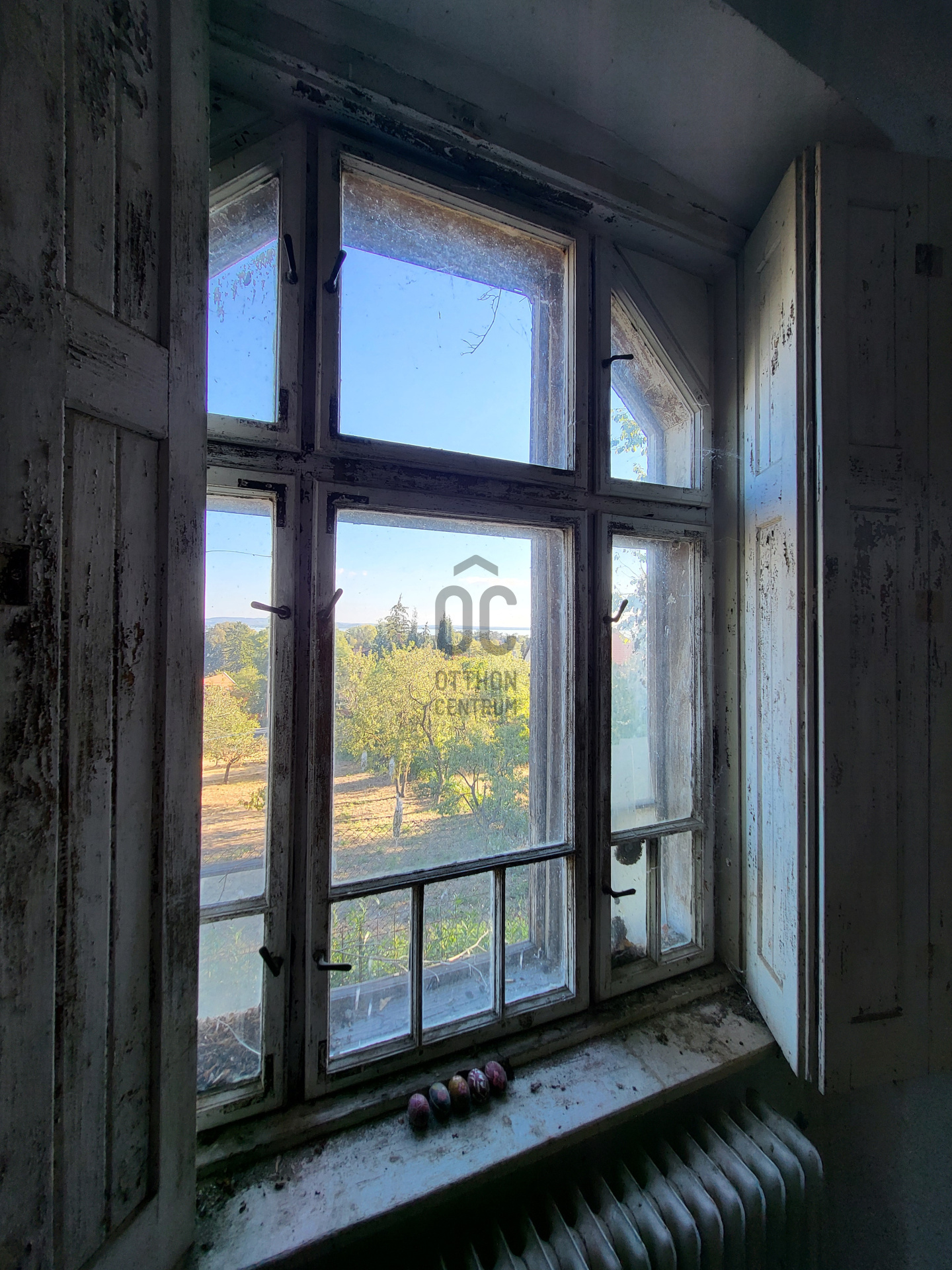 Gallery zoom image