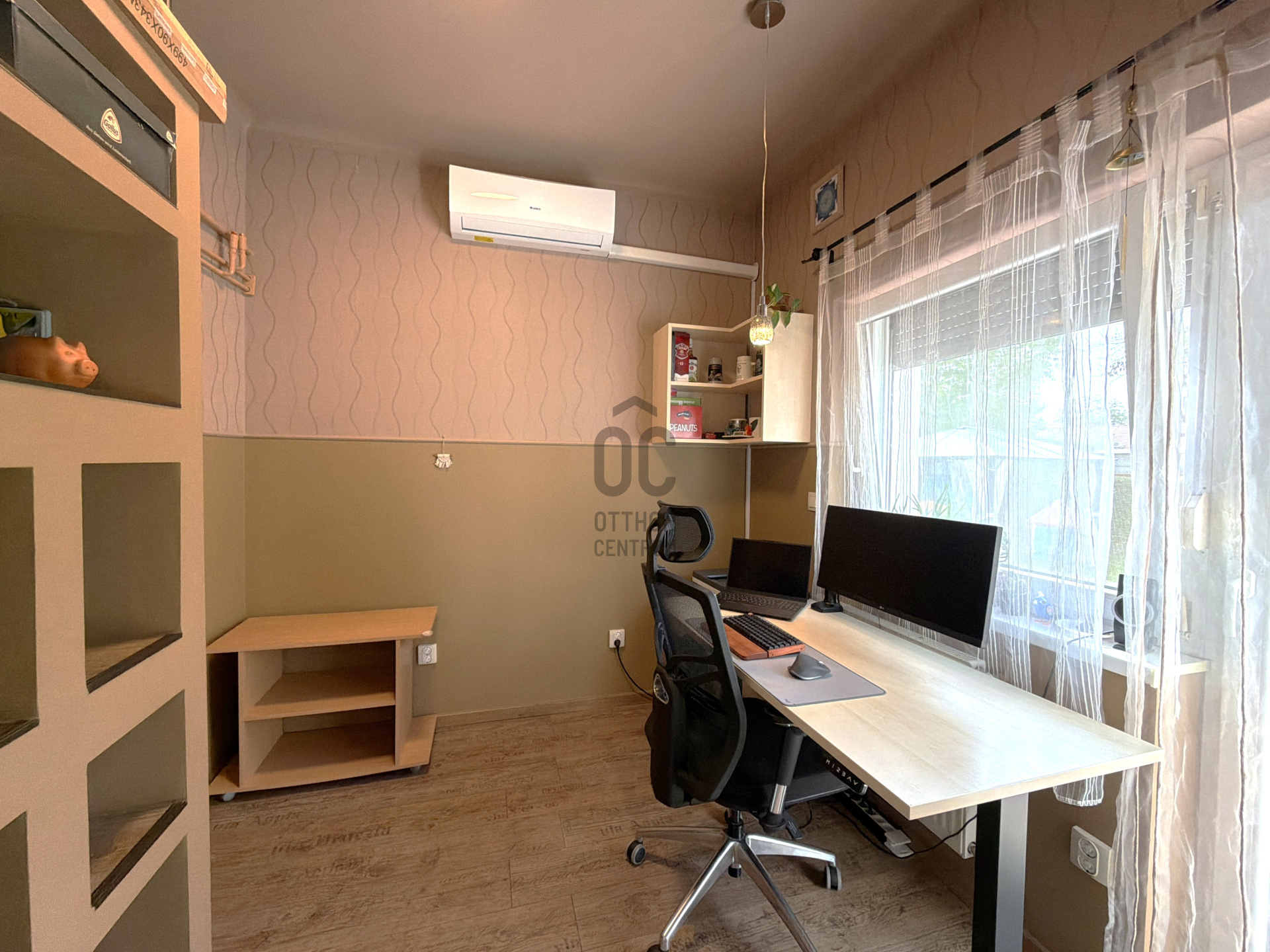 Gallery zoom image