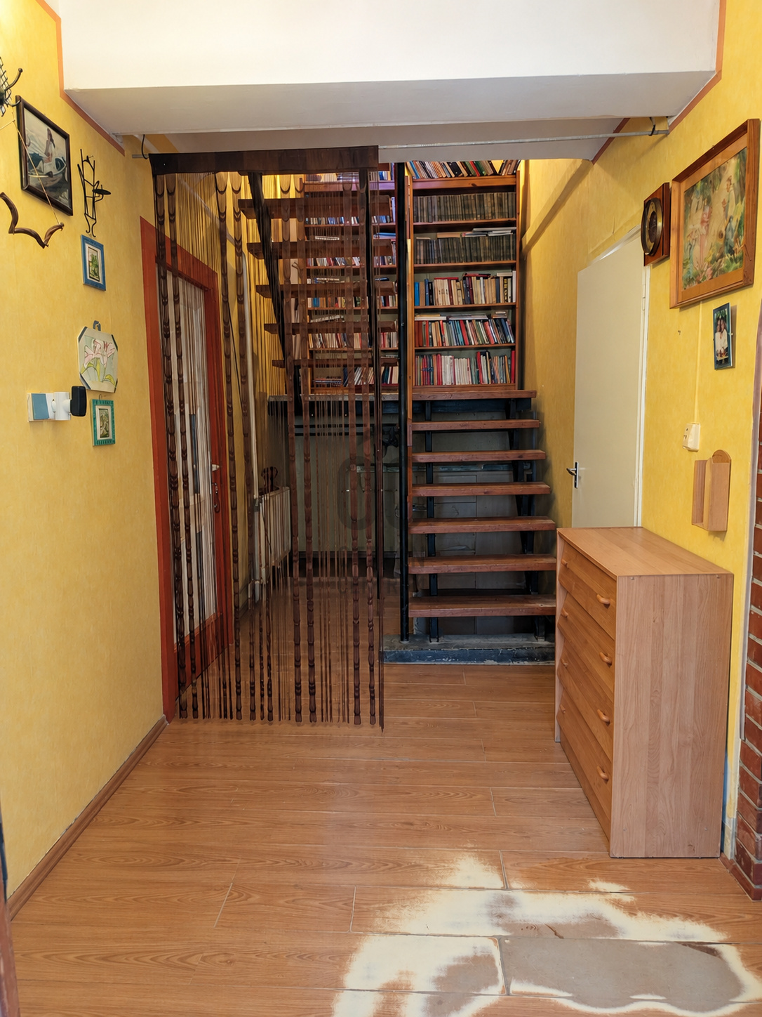 Gallery zoom image